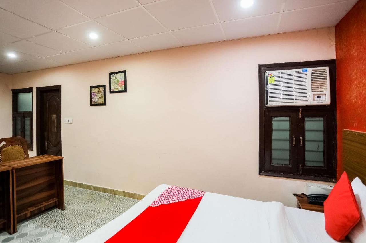Oyo 72993 Hotel The Gold Faridabad Ngoại thất bức ảnh